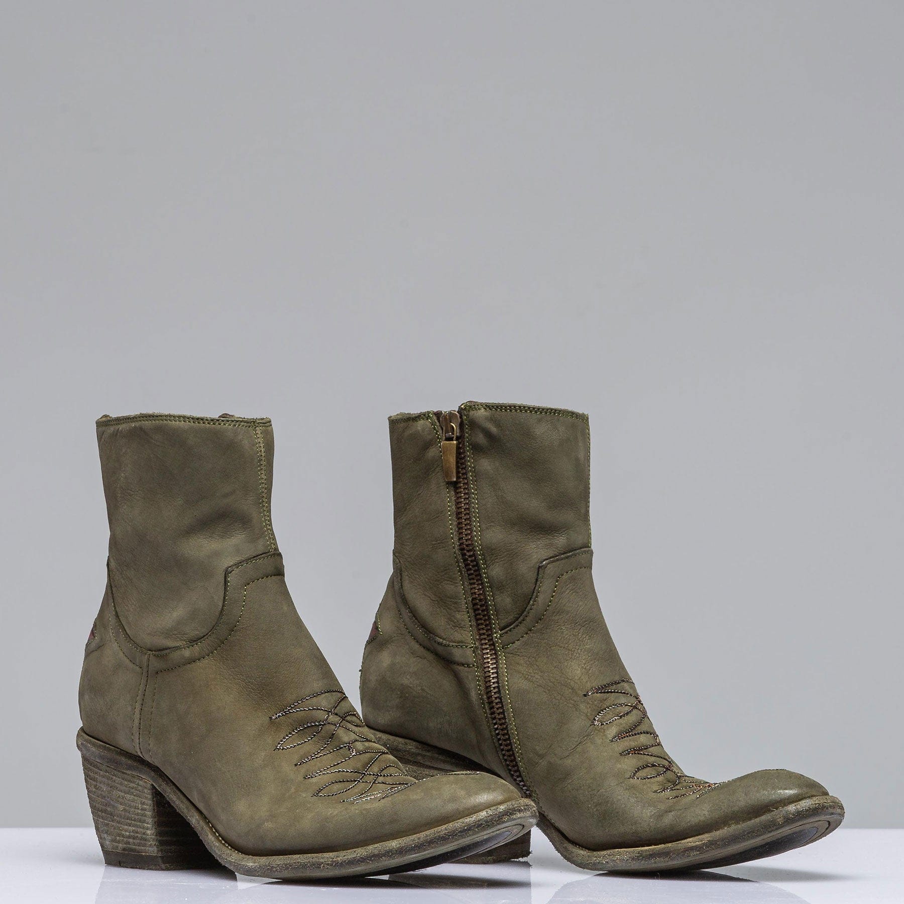 Agave Moss Boot W/ Burgundy Heel Star - AXEL'S