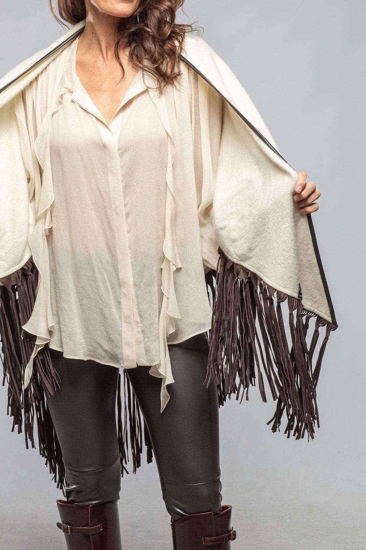 Miraggio Ponderosa Cashmere Ecru Shawl W/ Chocolate Plonge Fringe Ladies - Accessories - Scarves