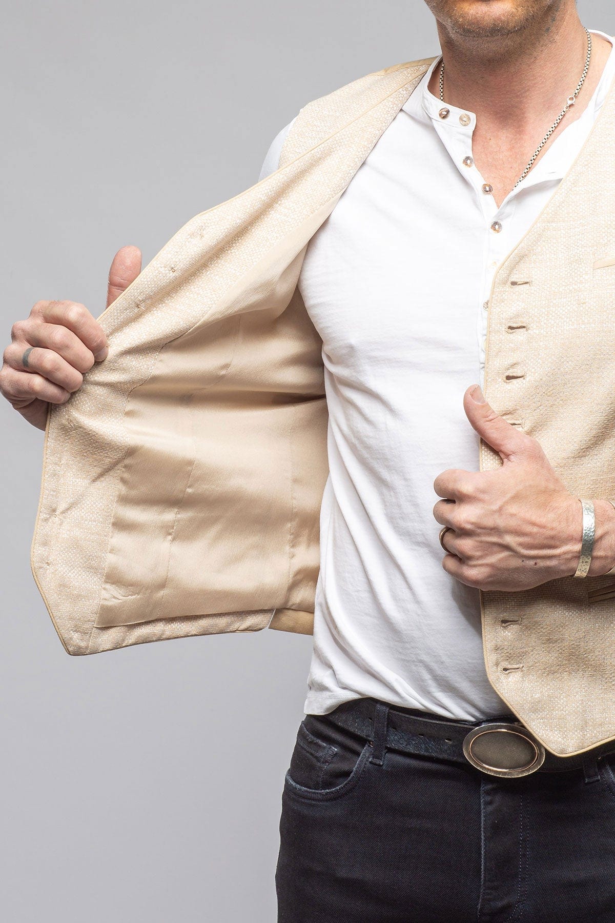 Ellis Tailored Vest In Hazelnut - AXEL'S