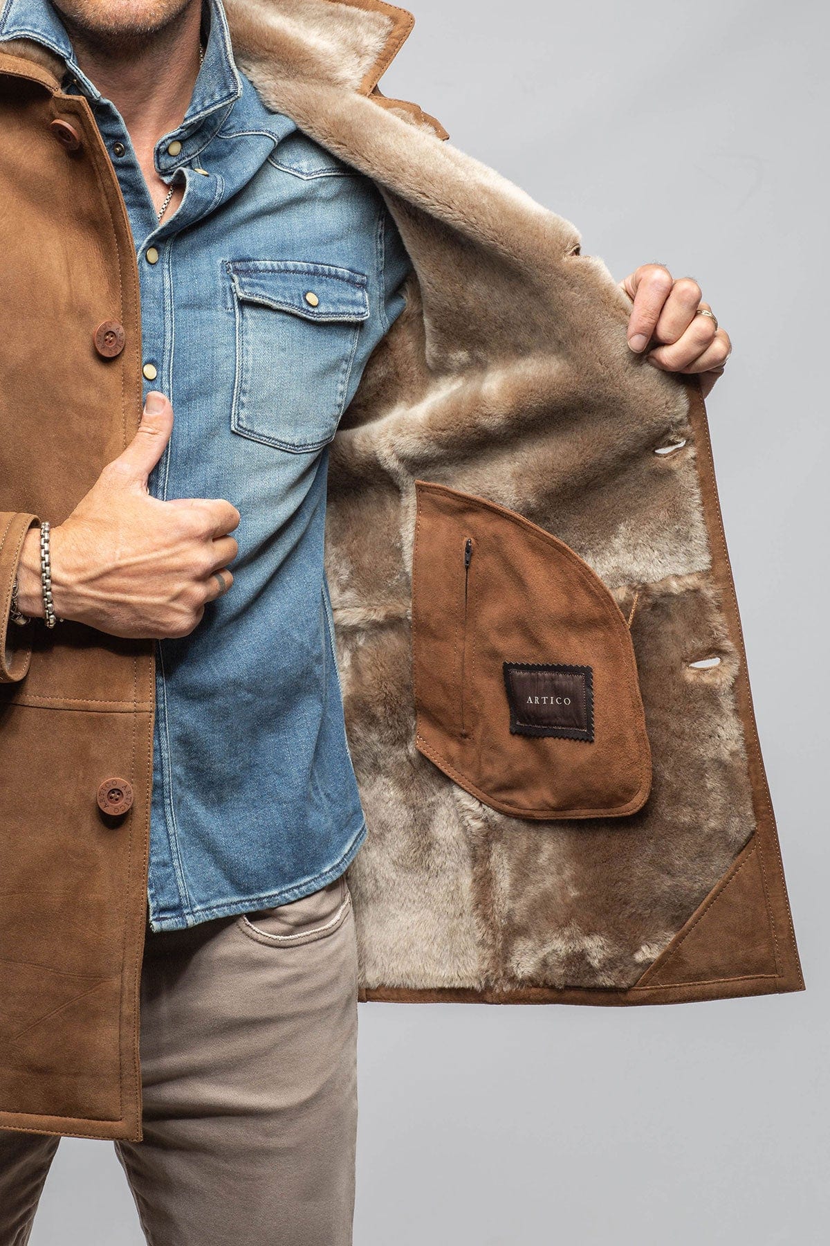 Cold River Shearling In Castagna - AXEL'S