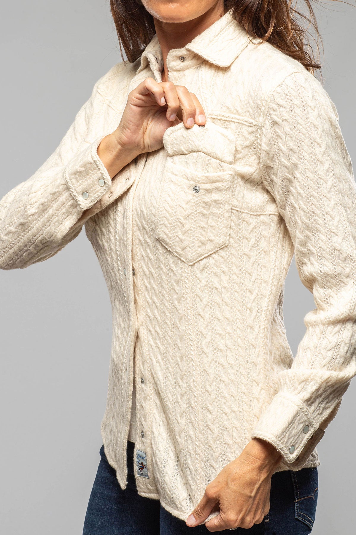 Annabel Cable Cashmere Western Shirt In Creamy Beige - AXEL'S