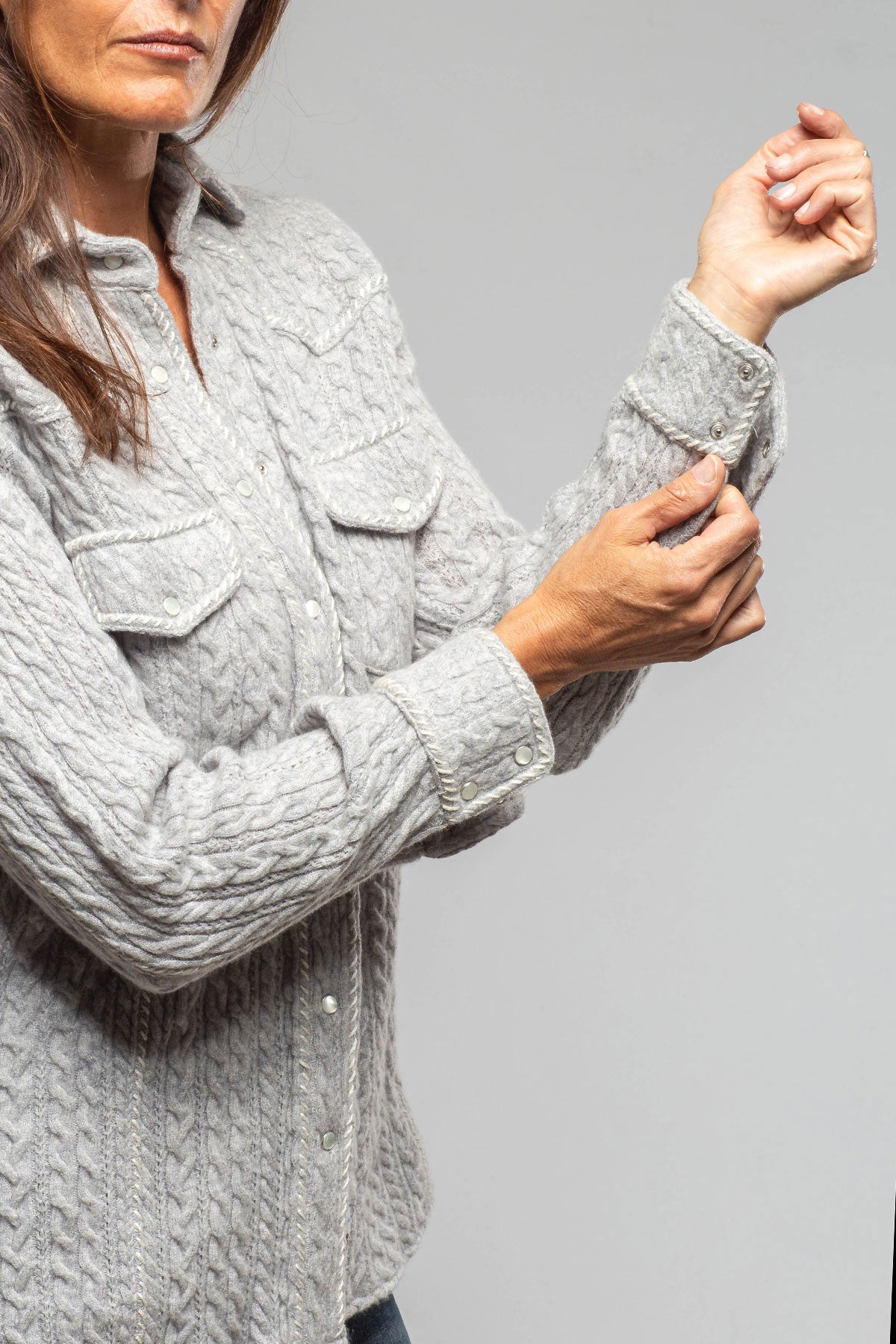 Annabel Cable Cashmere Western Shirt In Light Grey Pearl - AXEL'S