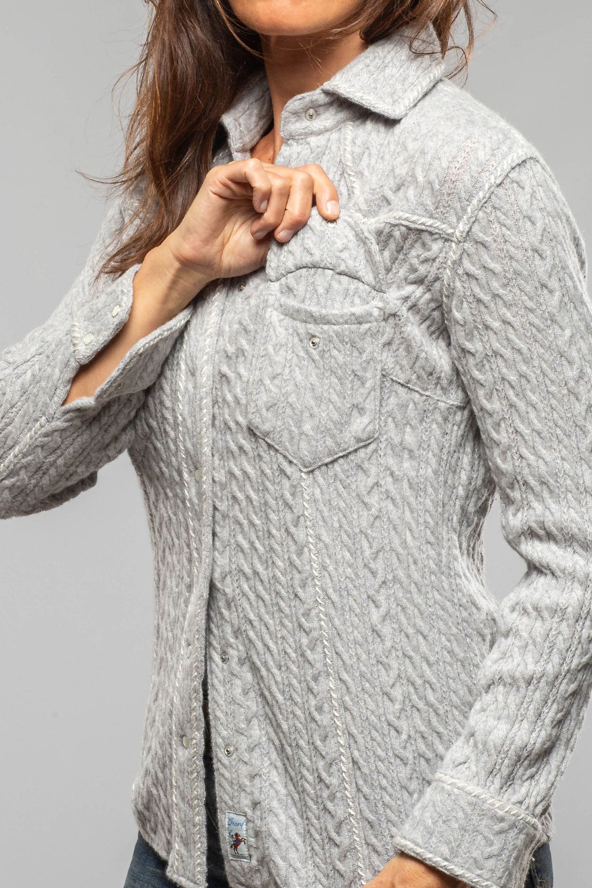 Annabel Cable Cashmere Western Shirt In Light Grey Pearl - AXEL'S