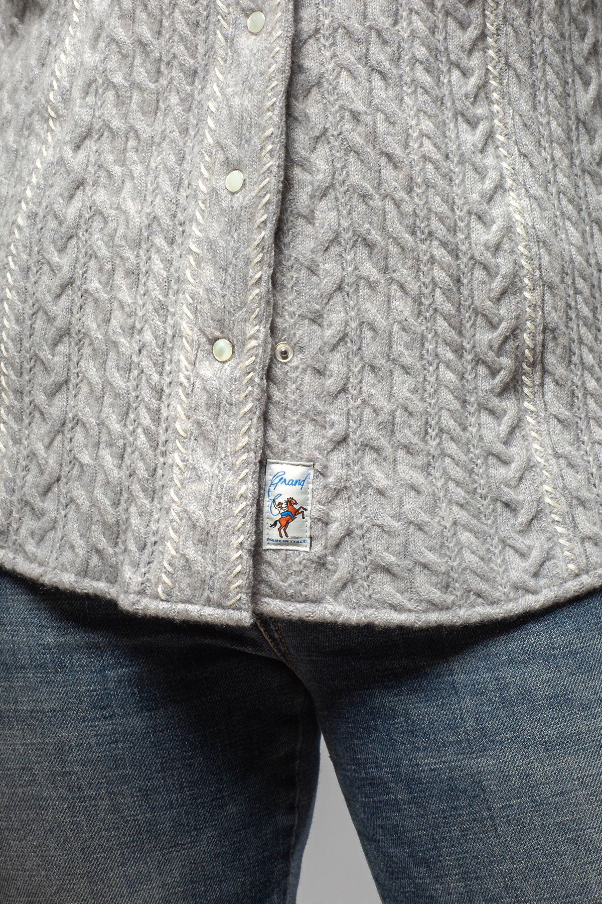 Annabel Cable Cashmere Western Shirt In Light Grey Pearl - AXEL'S