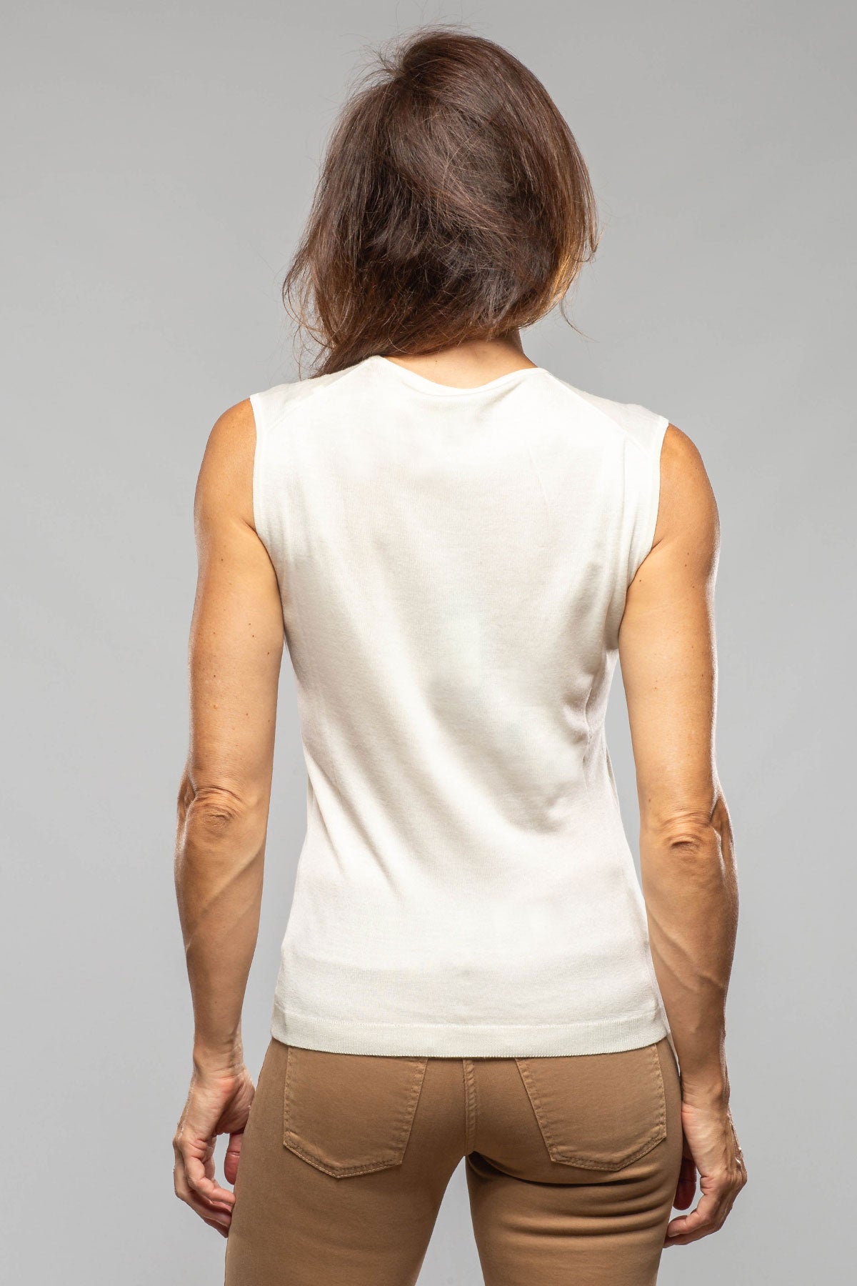 Carrie Sleeveless Silk Cashmere Top In Ivory - AXEL'S
