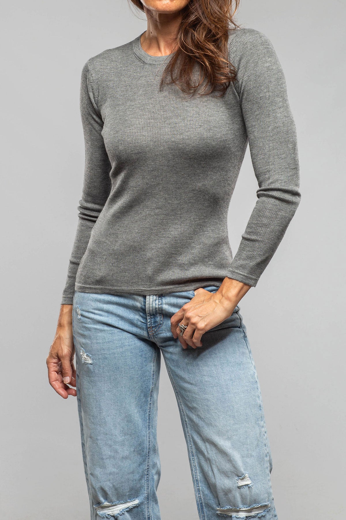 Patsy Cashmere Silk Crew Neck Top In Charcoal - AXEL'S