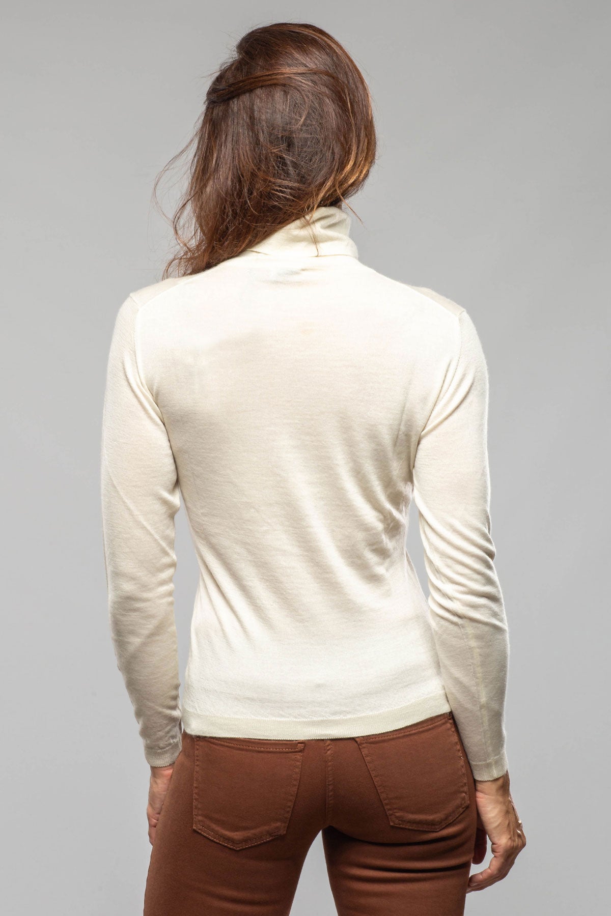 Rocio Cashmere Silk Turtleneck Top - AXEL'S