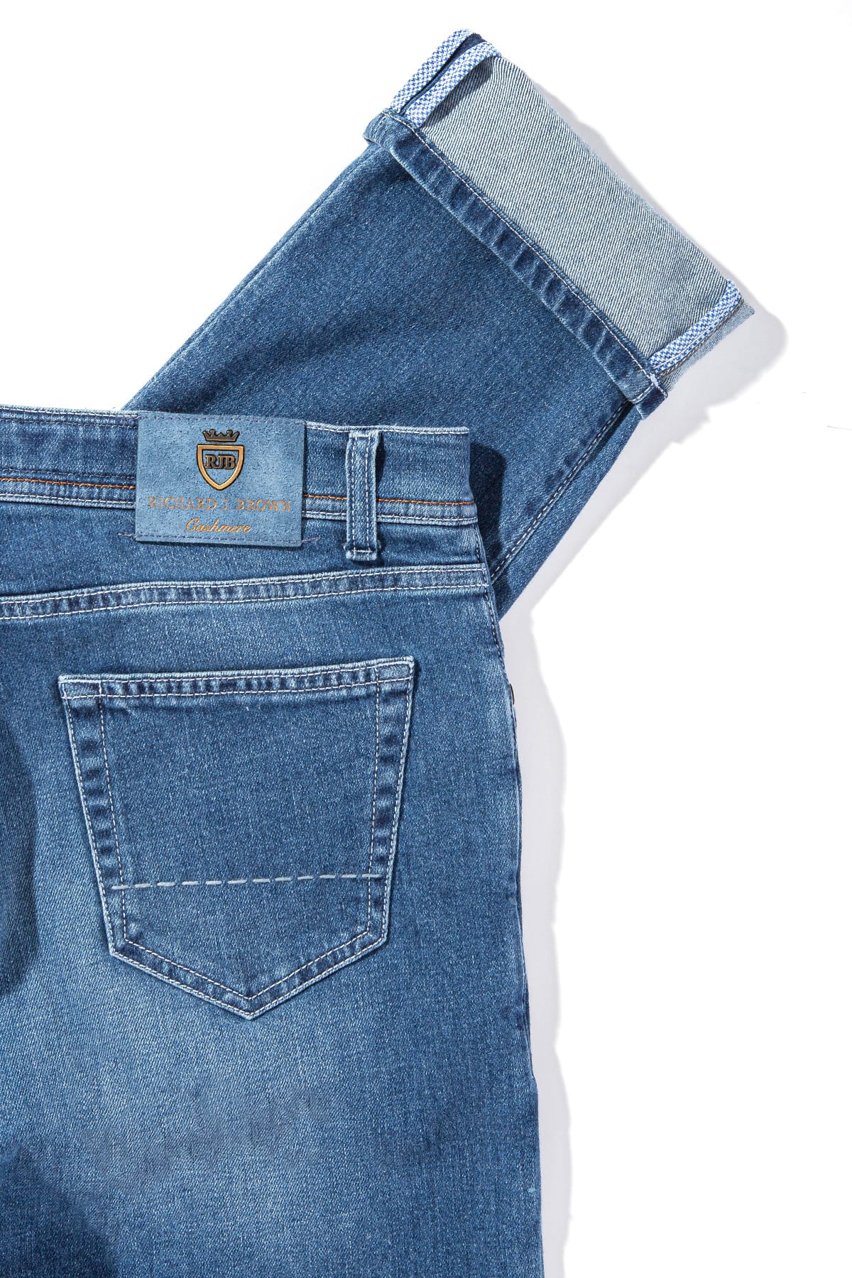Athens Cashmere Denim 5-Pocket In Light Wash - AXEL'S