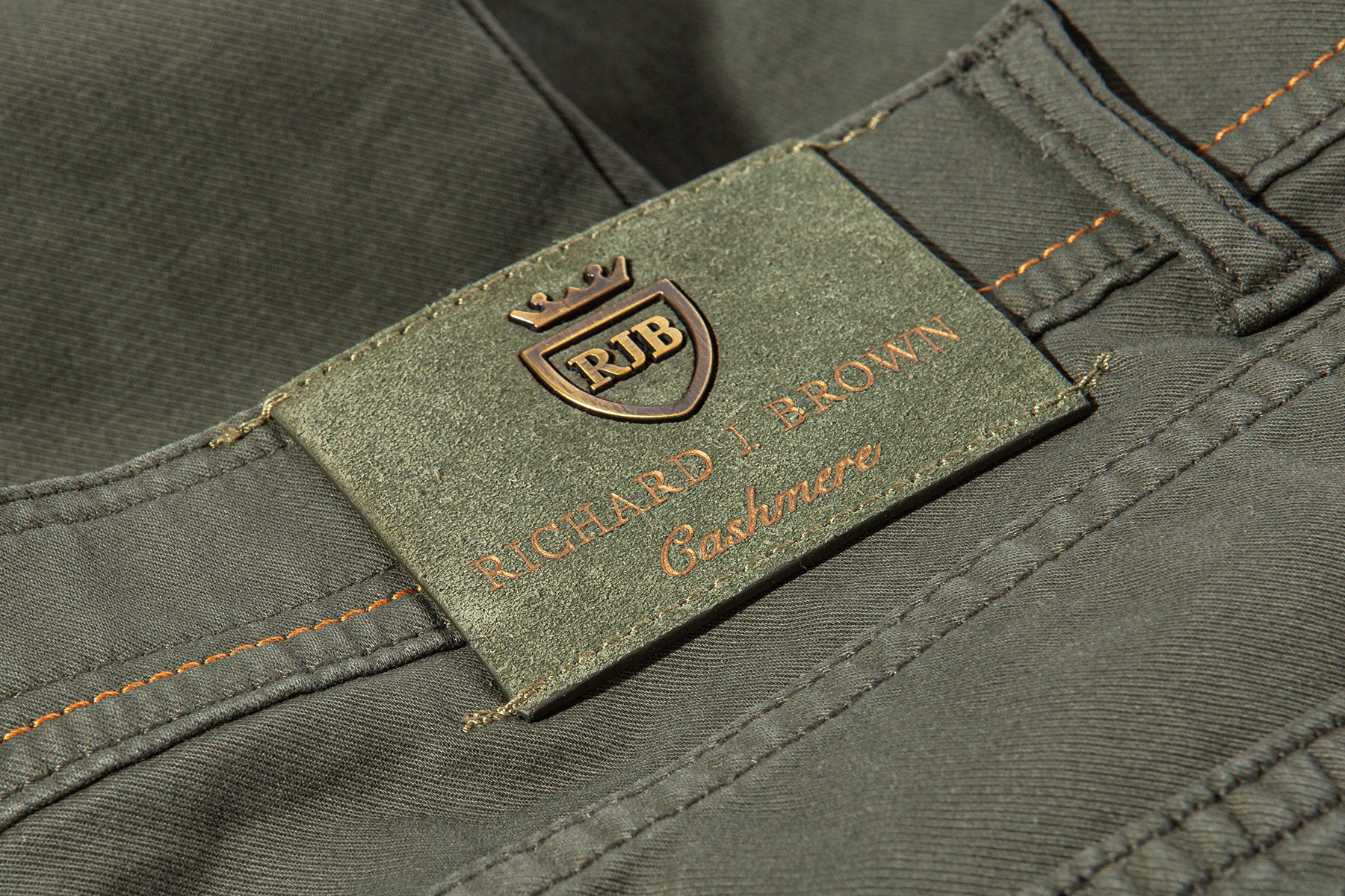 Lawrence Washed Cashmere 5-Pocket In Dark Green - AXEL'S