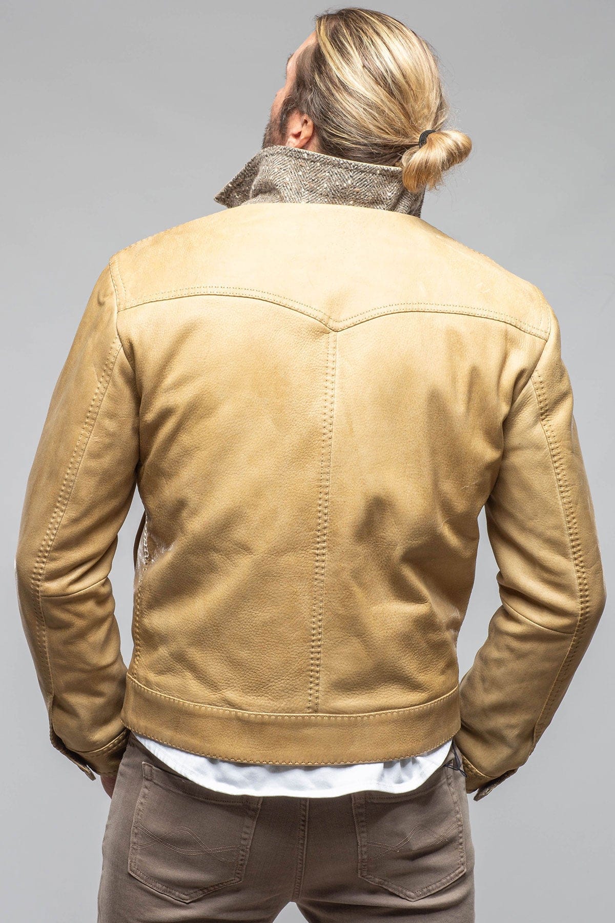 Jeddah Corniche Jean Jacket In Palomino - AXEL'S