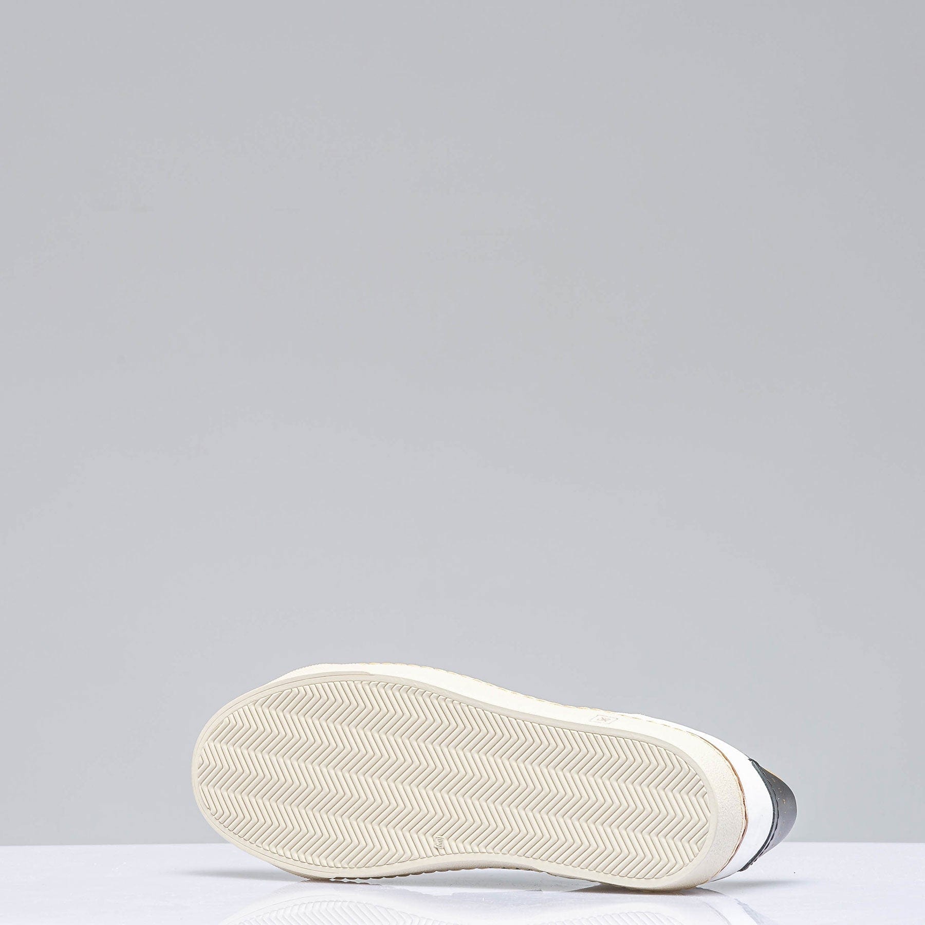 The Mustang Stripe Shoe In White/ Green - AXEL'S
