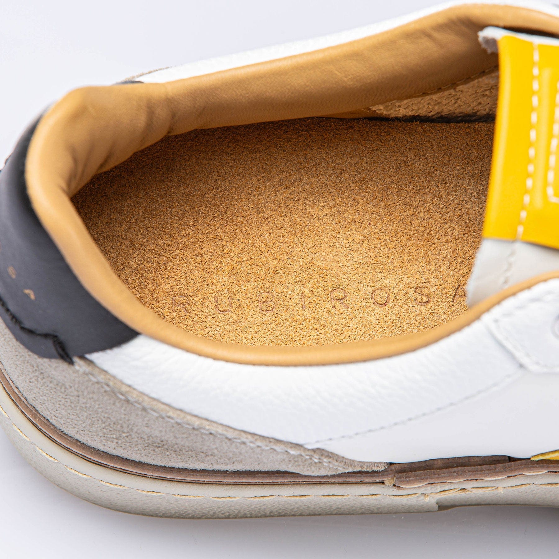 The Mustang Stripe Shoe In White/ Yellow - AXEL'S