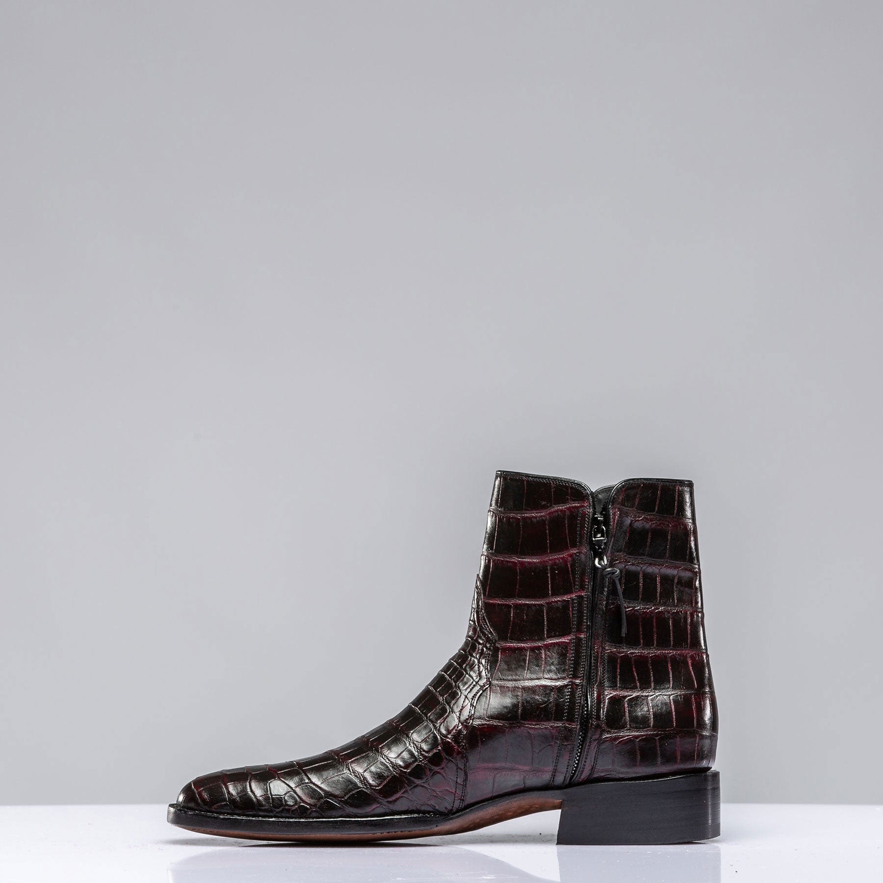 Griffen Black Cherry Zorro Gallegos - AXEL'S