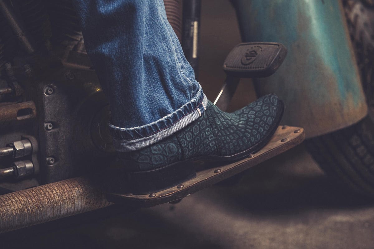 Sato Sueded Gator Zorro In Teal - AXEL'S