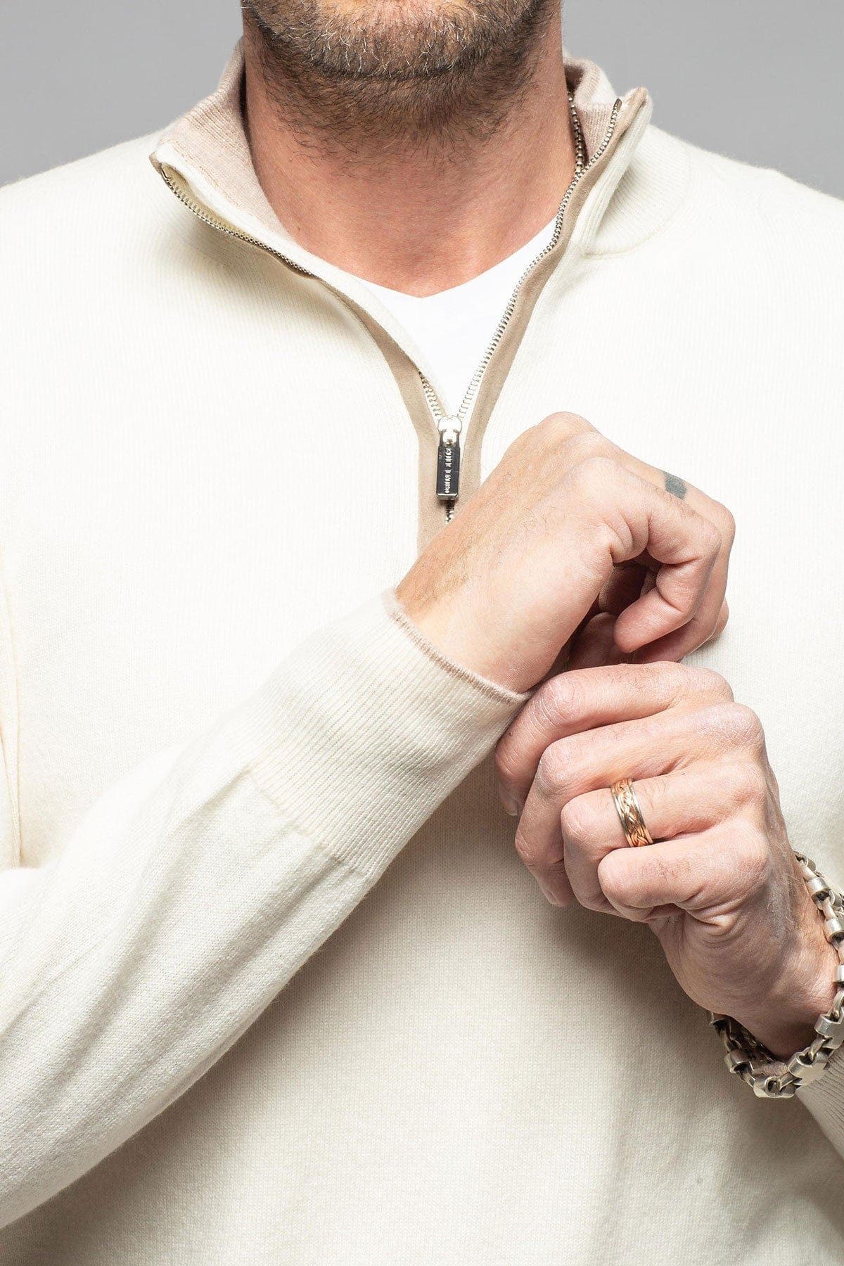 Stile Latino Alvera Cashmere Quarter Zip In Cream Mens - Sweaters