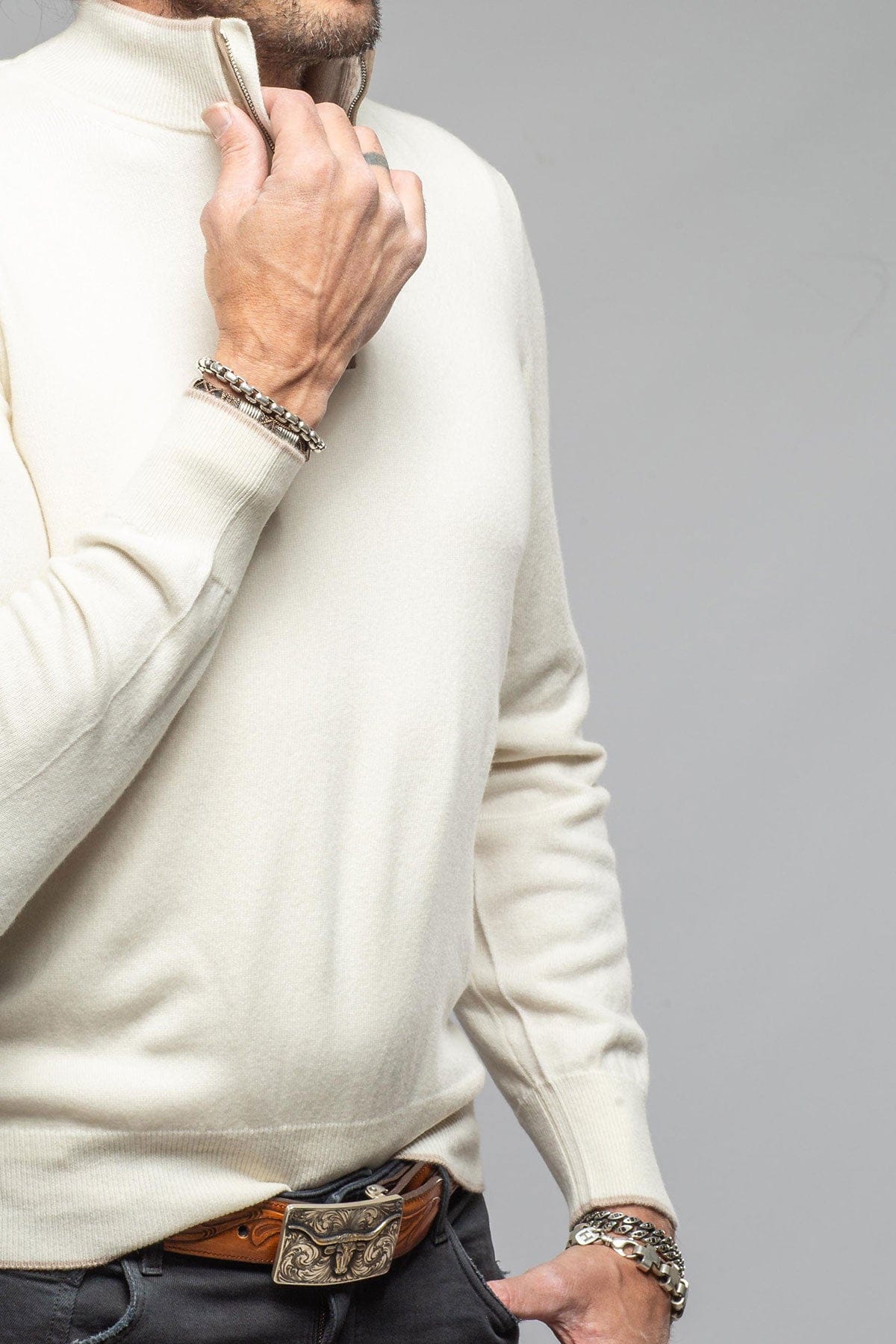 Stile Latino Alvera Cashmere Quarter Zip In Cream Mens - Sweaters