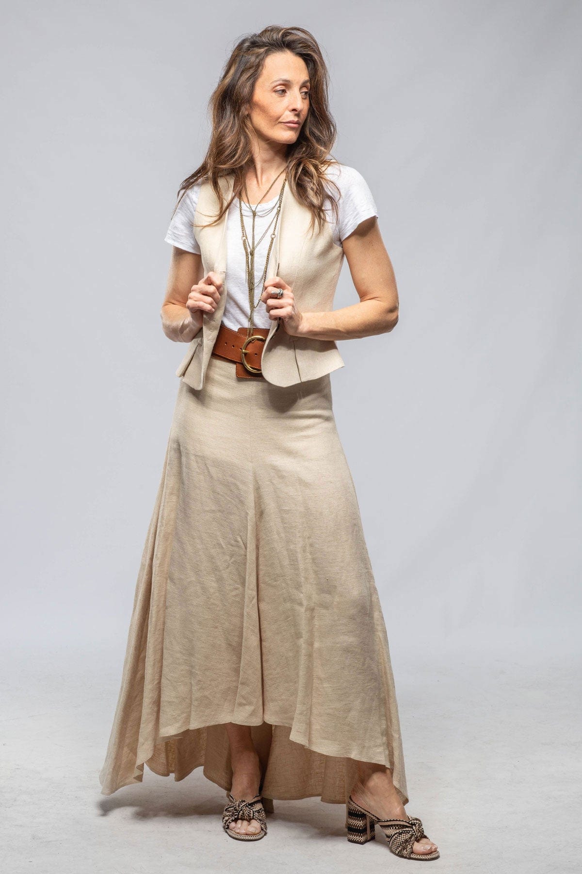 Bolero Linen Skirt In Beige - AXEL'S