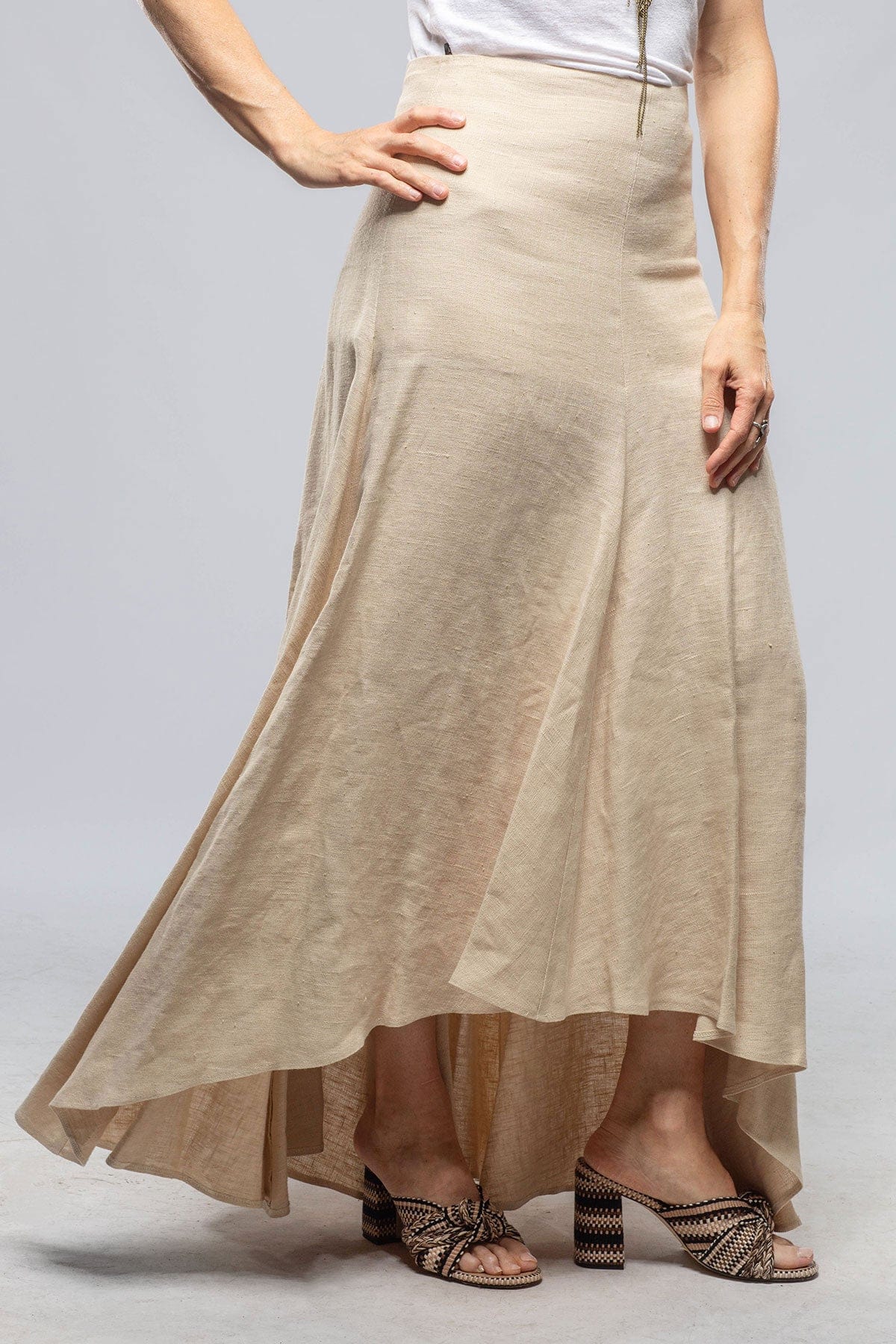 Bolero Linen Skirt In Beige - AXEL'S