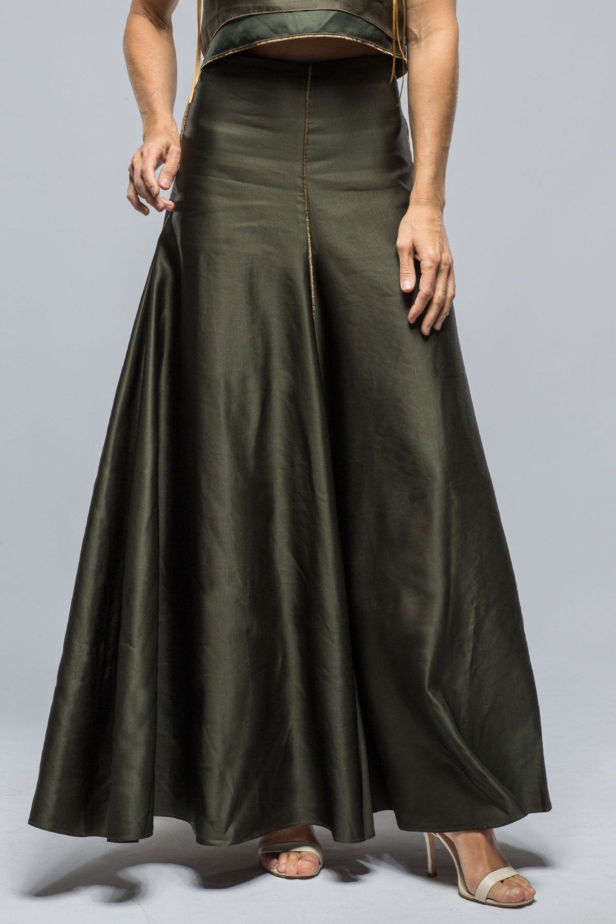 Bolero Skirt In Powin Shine Hunting Green - AXEL'S
