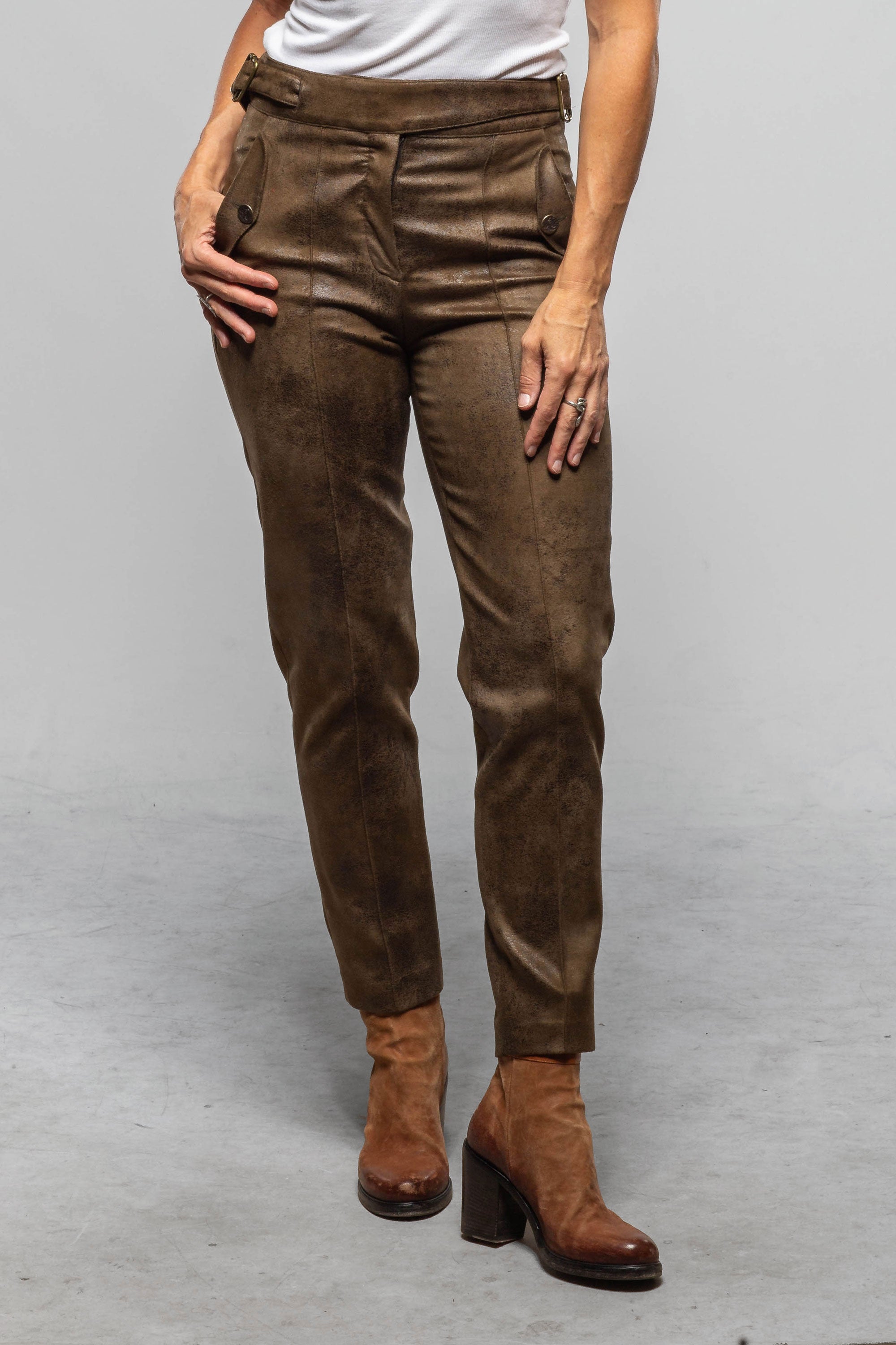T.ba Mari Pants In Vegan Leather Ladies - Pants - Leather