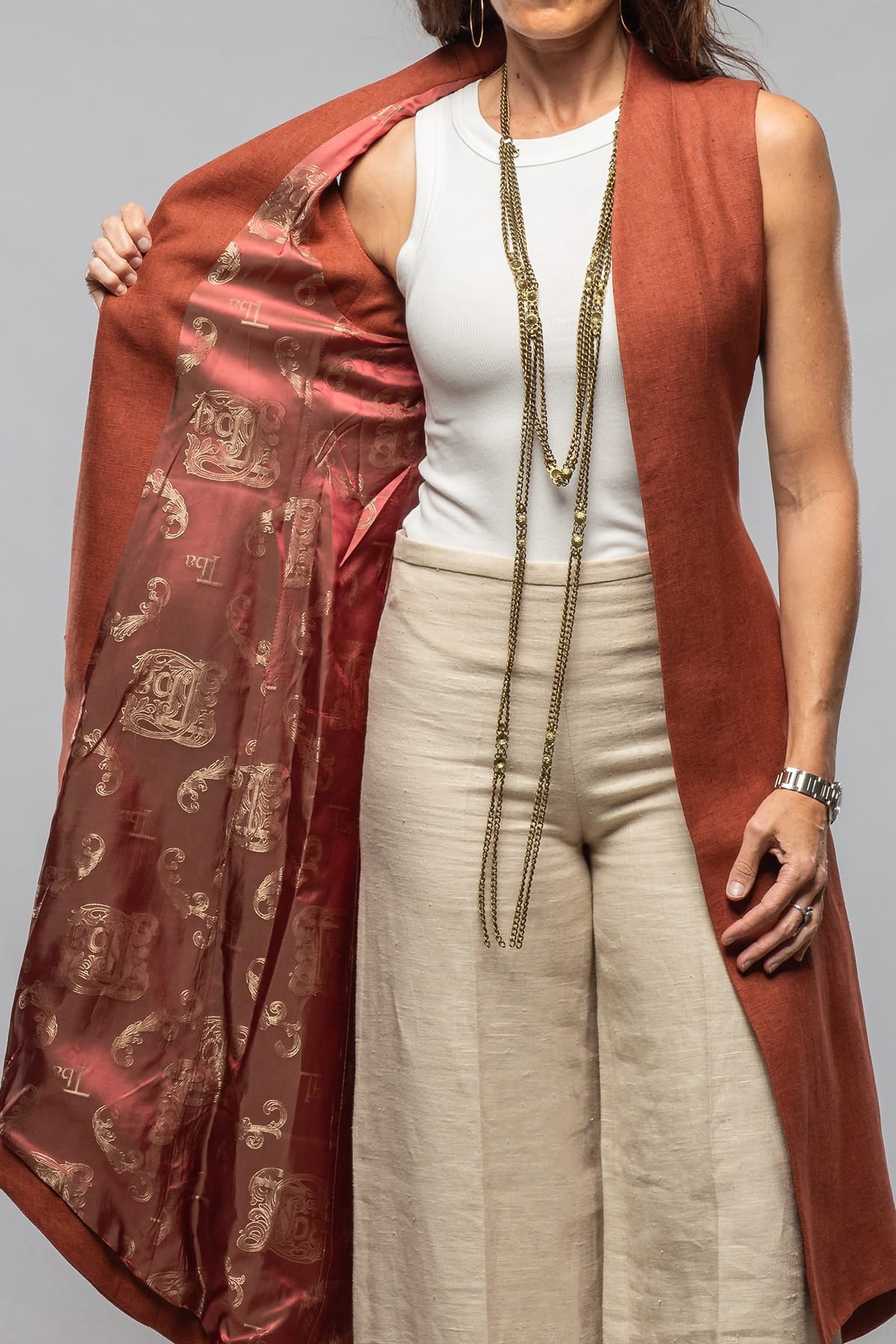 Rosario Long Linen Slit Vest In Brick - AXEL'S