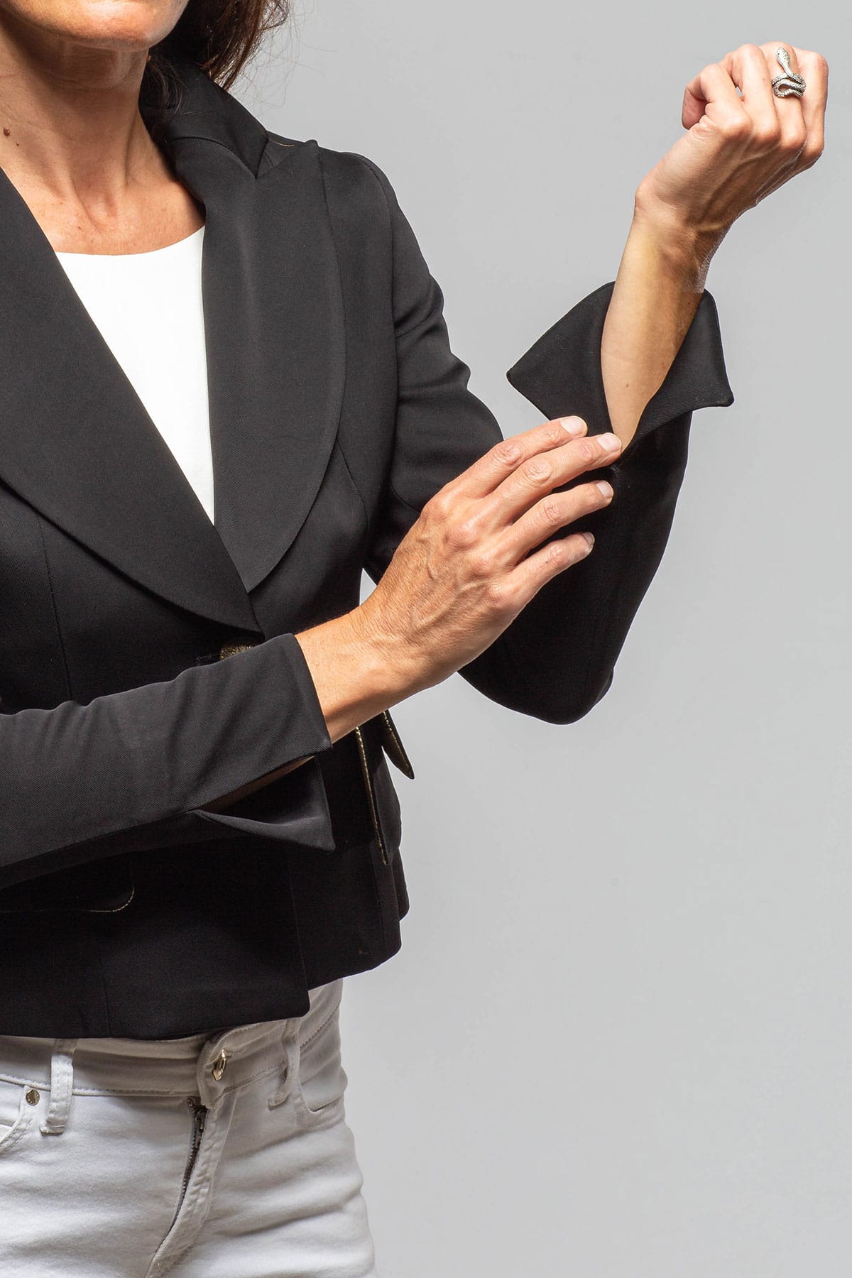 T.ba Sevilla Jacket In Black Sharkskin Ladies - Tailored - Jackets