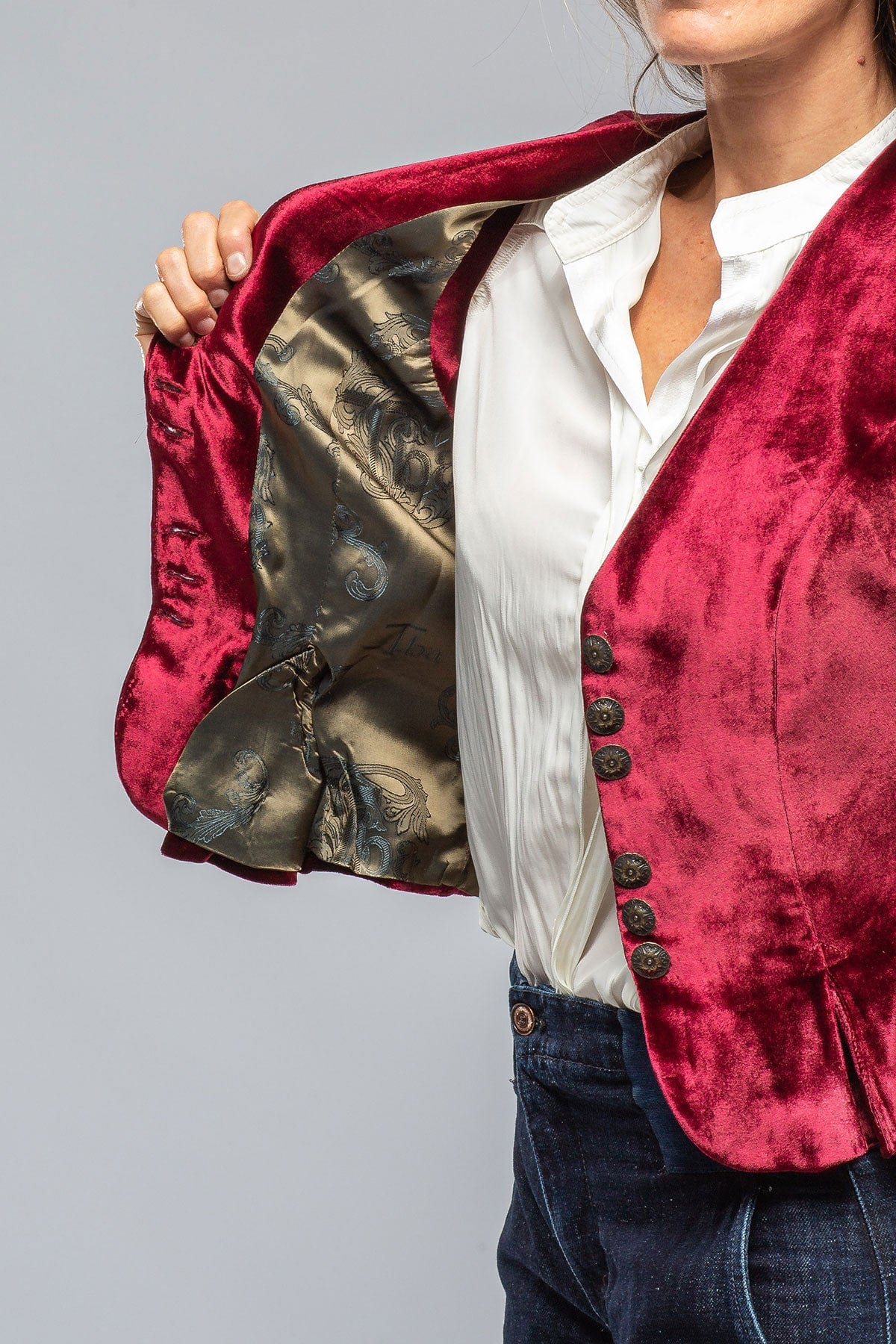 Tavira Velvet Front Vest In Wine - AXEL'S