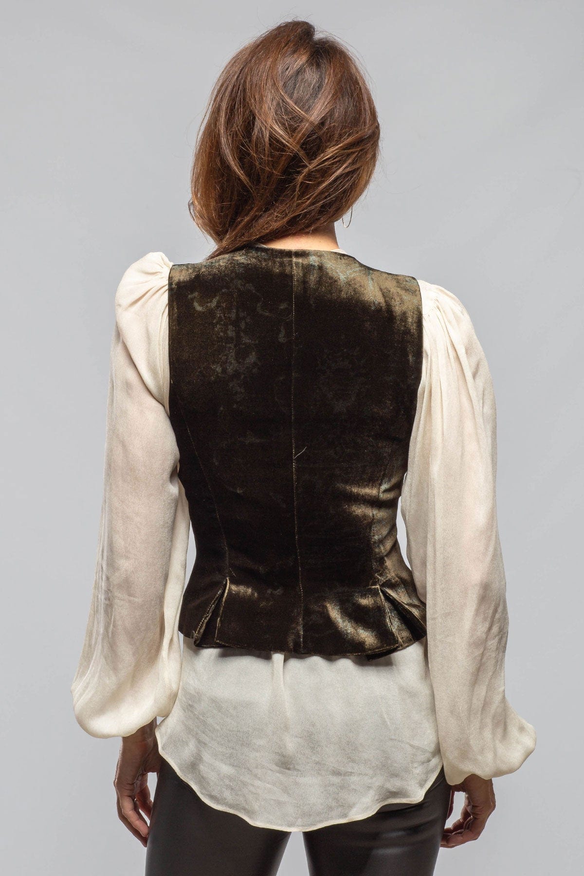 T.ba Tavira Velvet Vest In Moss Ladies - Tailored - Vests