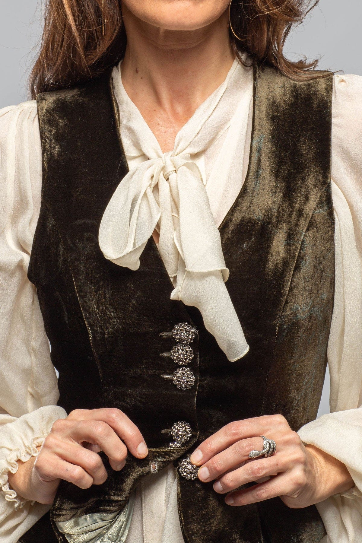 T.ba Tavira Velvet Vest In Moss Ladies - Tailored - Vests