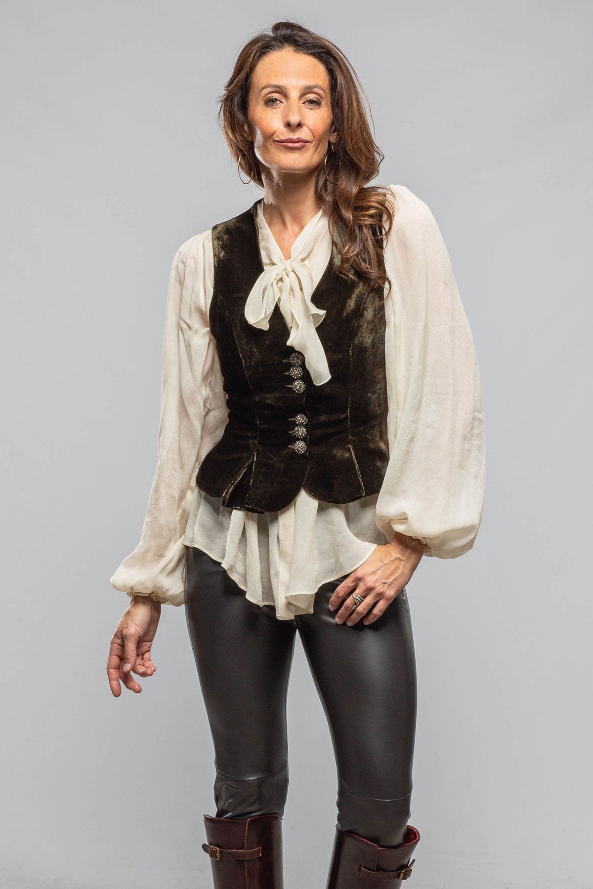 T.ba Tavira Velvet Vest In Moss Ladies - Tailored - Vests
