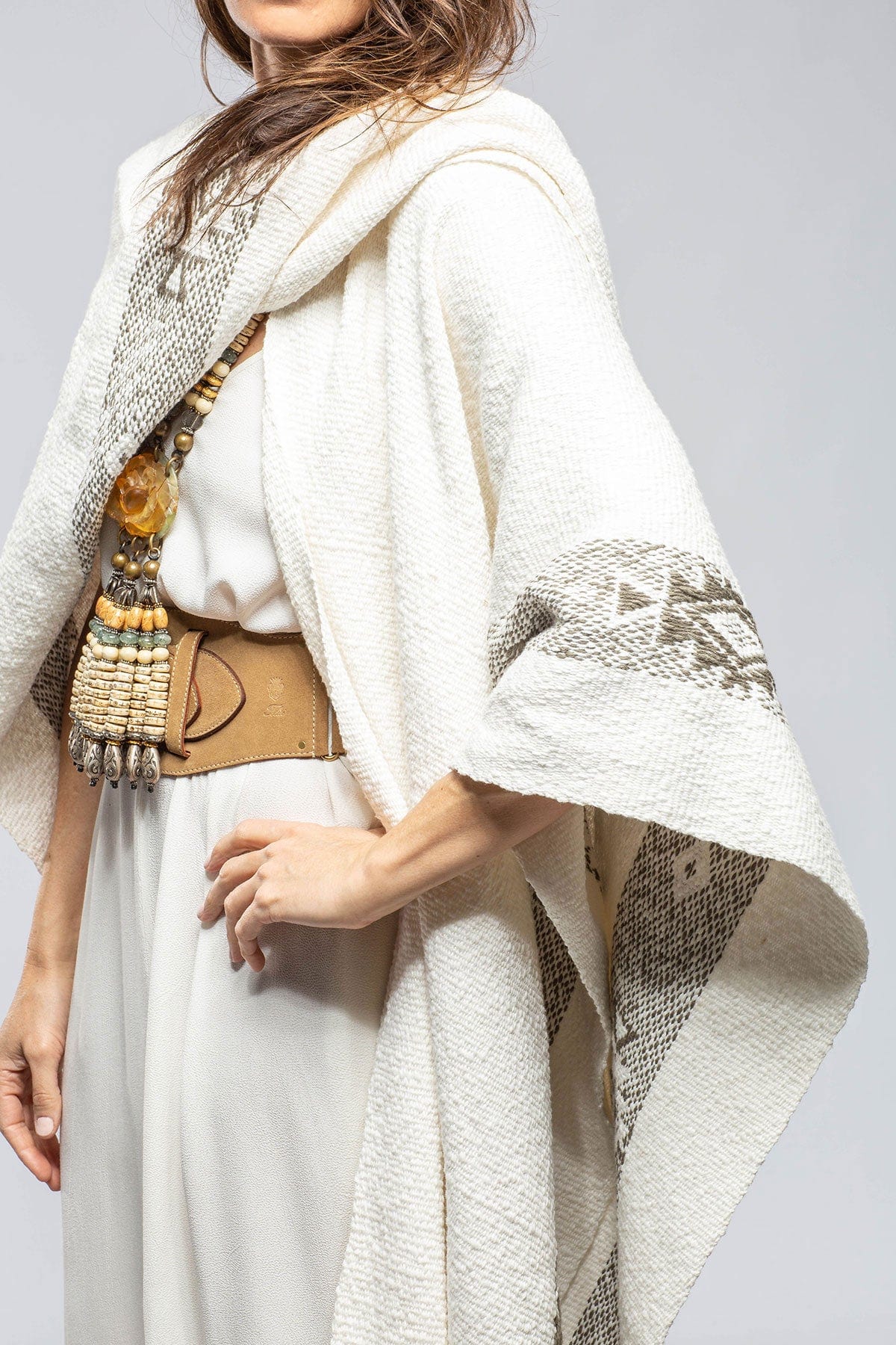 Antu Woven Duster In Ivory/Mink - AXEL'S