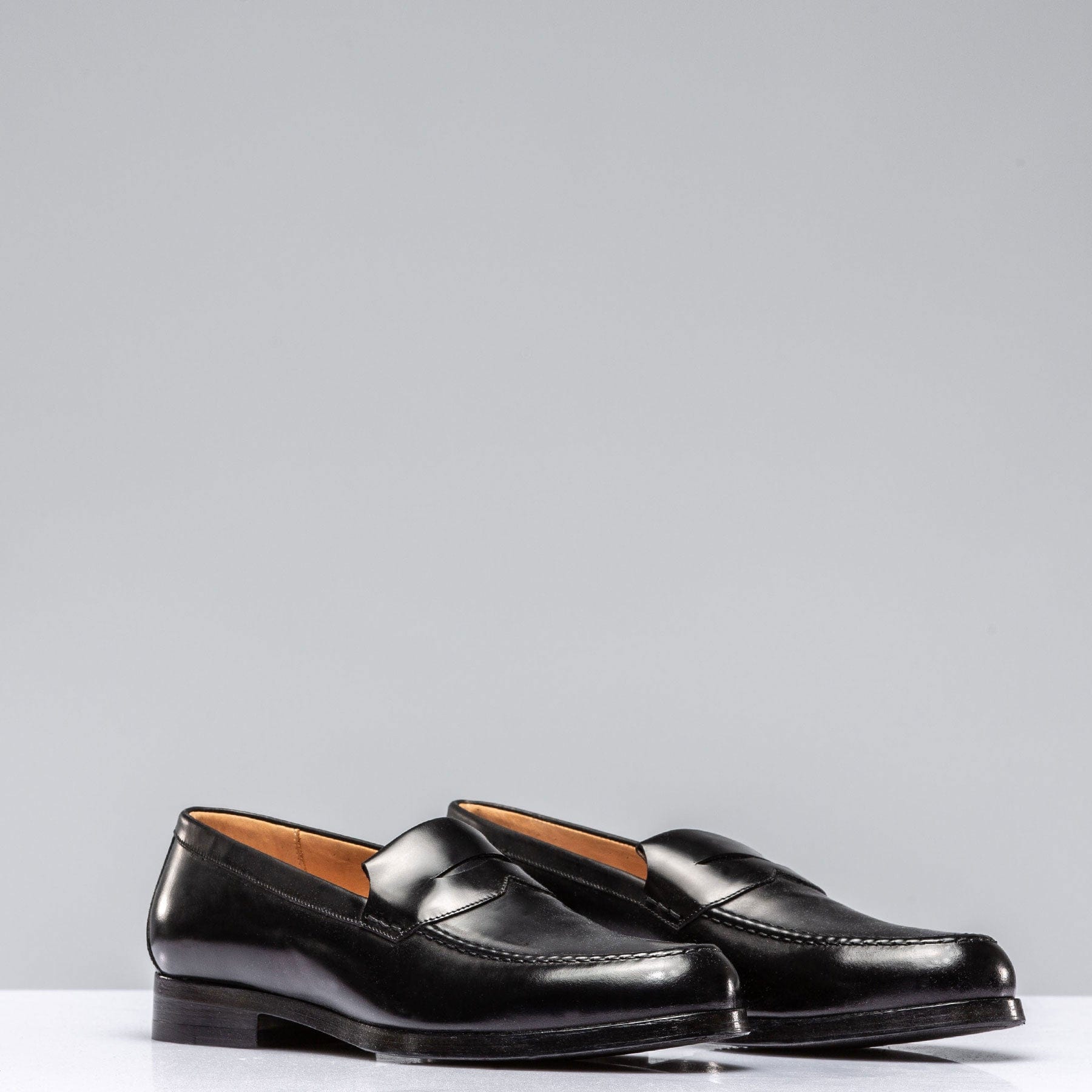 Lucro Loafer In Black Antique - AXEL'S