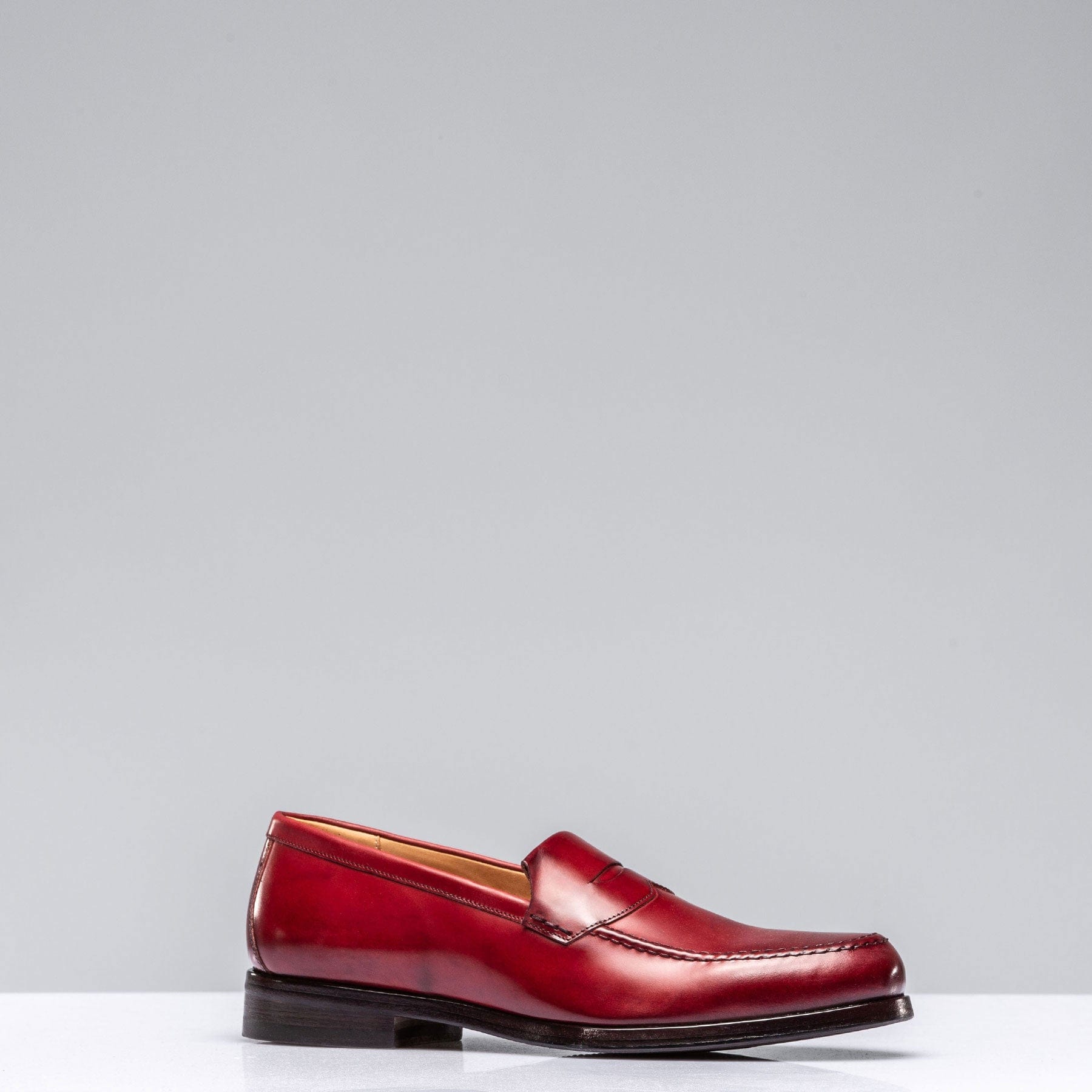 Lucro Loafer In Cherry Antique - AXEL'S