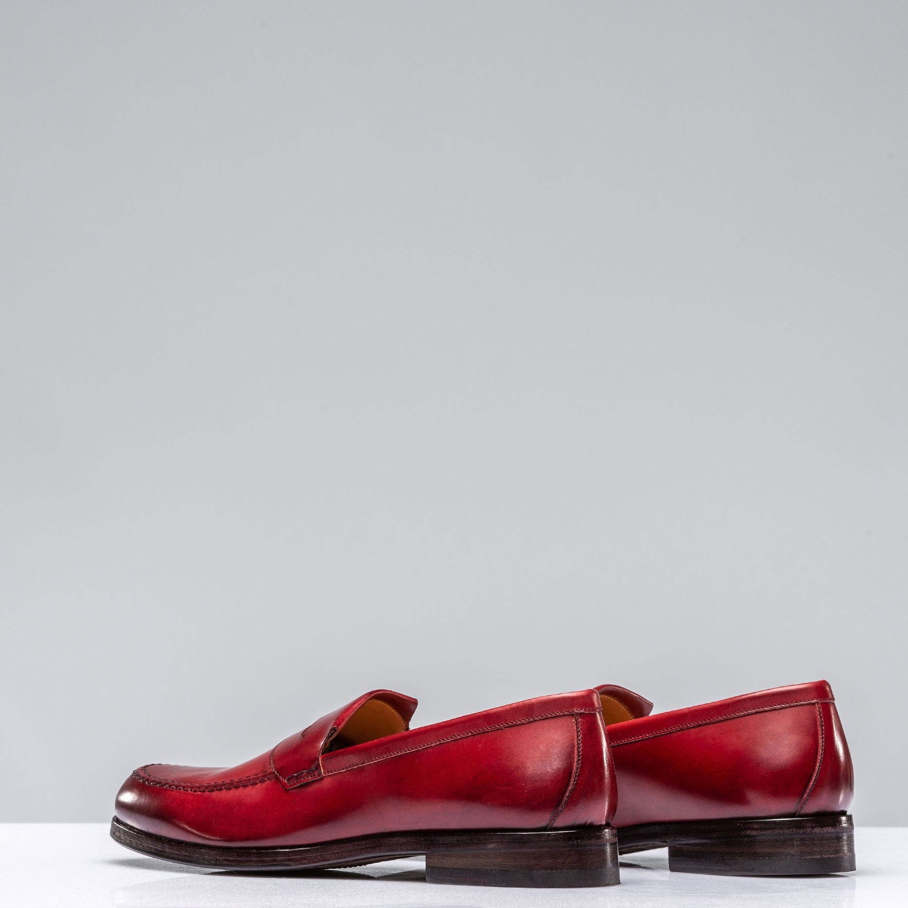 Lucro Loafer In Antique Cherry - AXEL'S