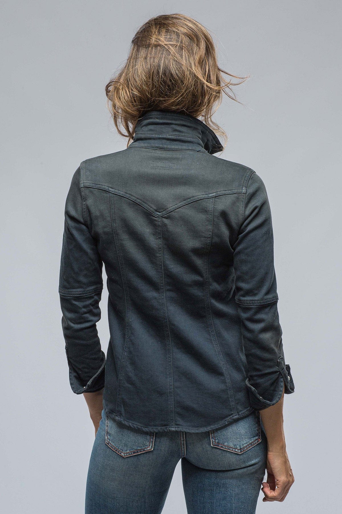 Maddi Fitted Western Snap Shirt In Dark Indigo - AXEL'S