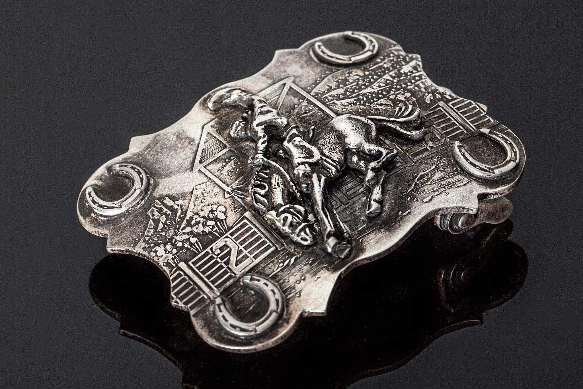 AO Wyatt HB Trophy Buckle - AXEL'S