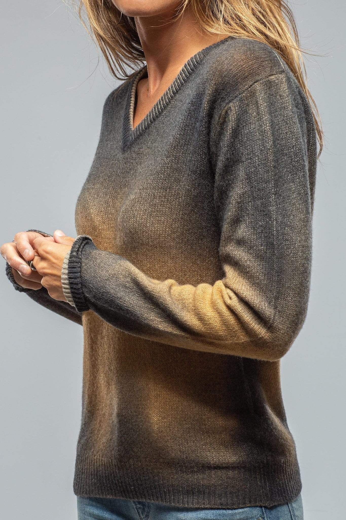 Andy Over-Dyed Cashmere V-Neck In Ocra - AXEL'S