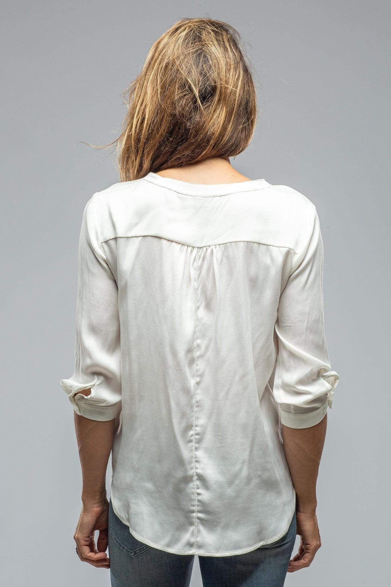 Layla 3/4 Sleeve Tunic In White - AXEL'S