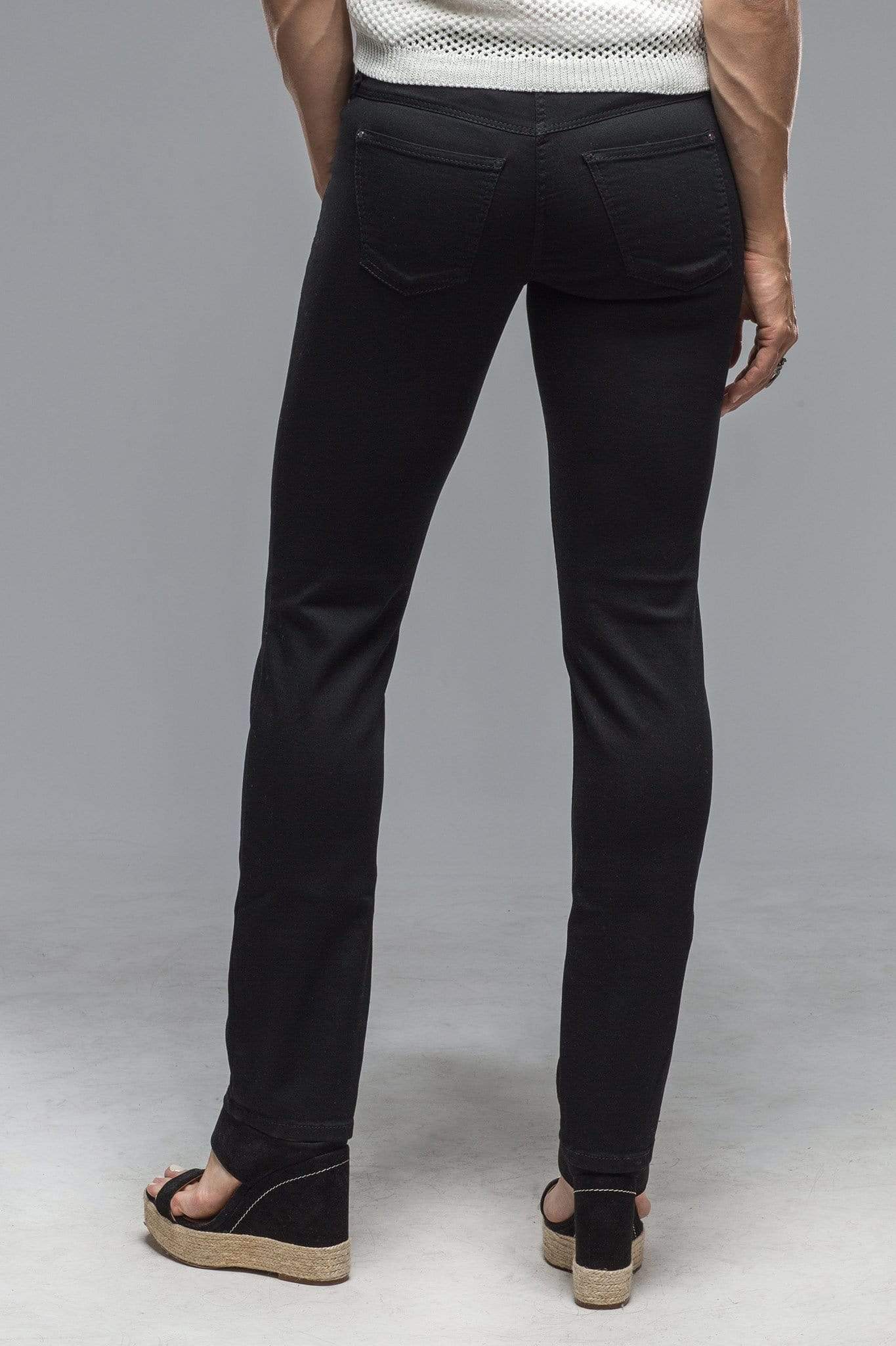 MAC Dream Straight In Black - AXEL'S