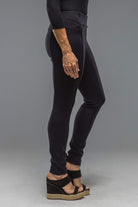MAC Luxury Dream Ankle In Black - AXEL'S