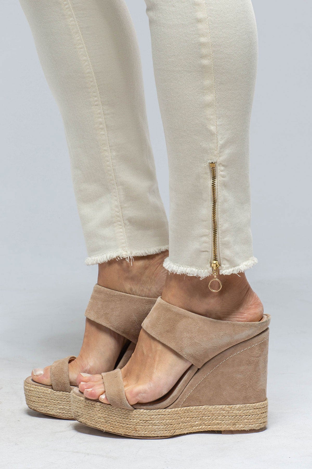 MAC Rich Slim Chic In Antique White - AXEL'S