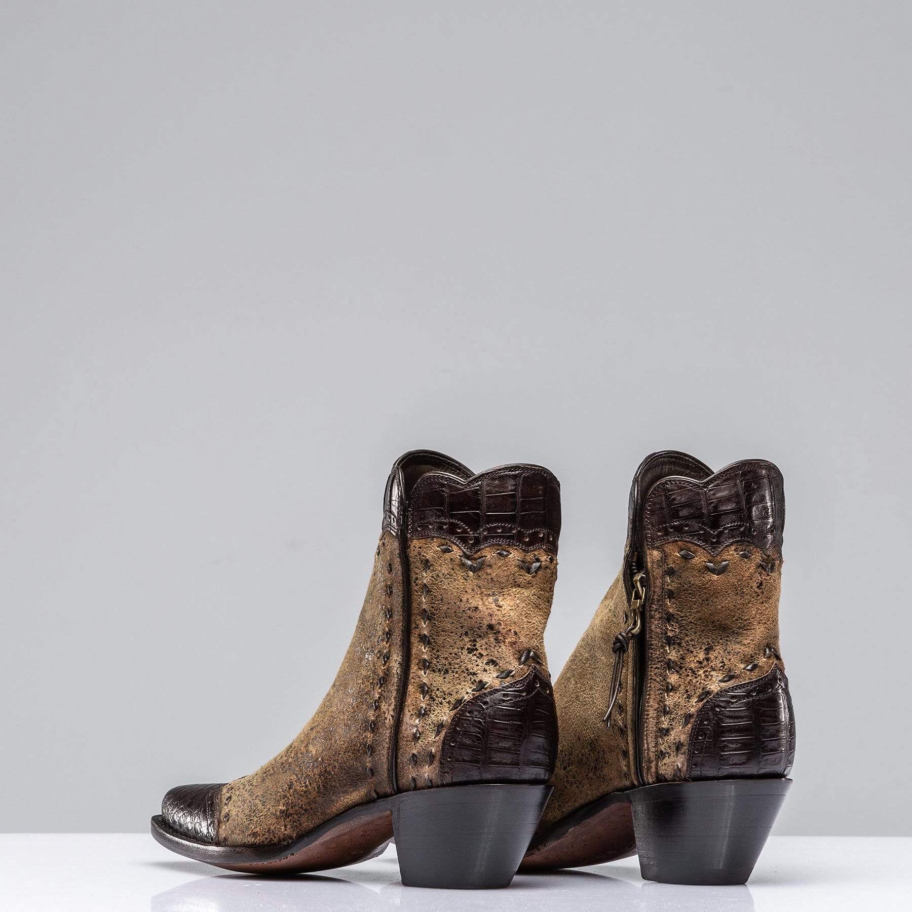 Distressed Kid Caiman Zorro - AXEL'S