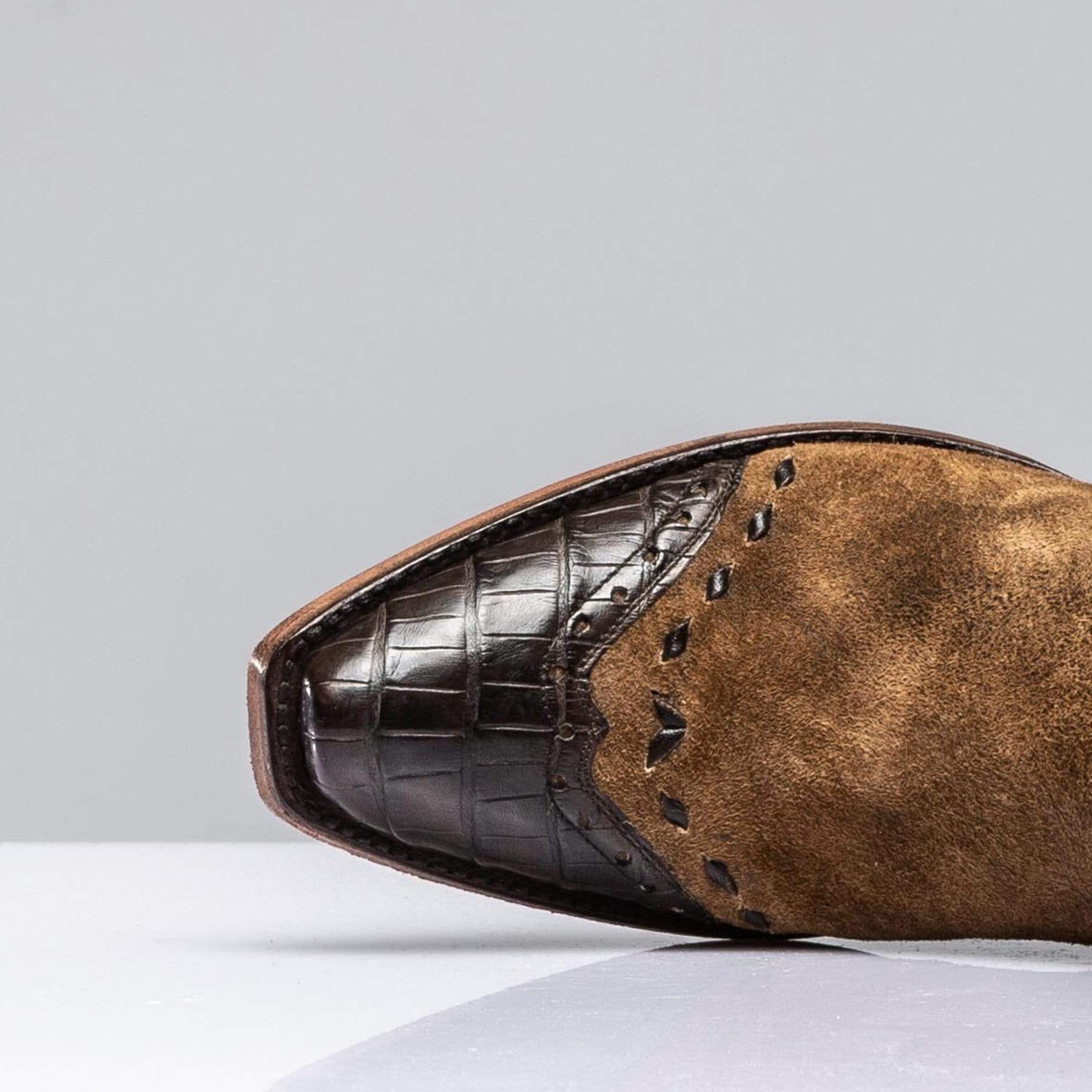 Tall Distressed Camel Boot - AXEL'S