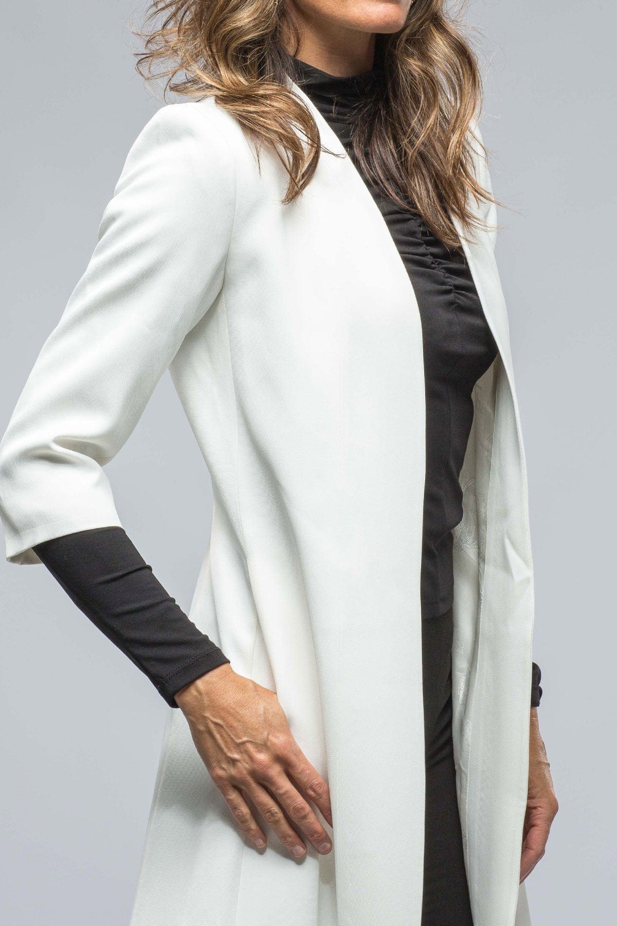 Morgana Long Coat In White Sharkskin - AXEL'S