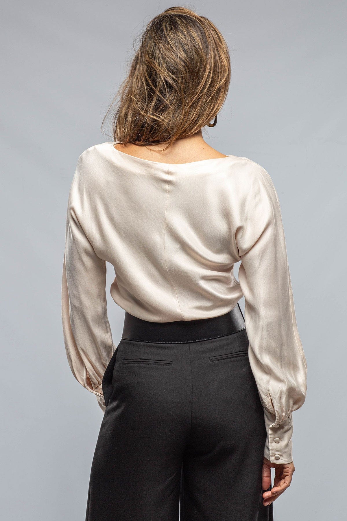 Boatneck Blouse, Cupro, In Cream - AXEL'S