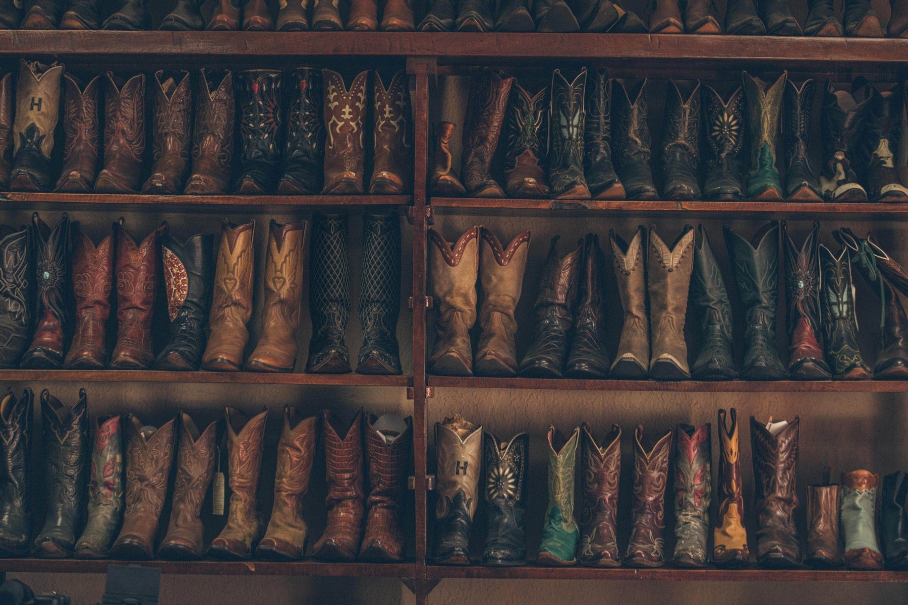 Stallion Boots Pearlized Crocodile Gallegos Zorro | Axel's of Vail