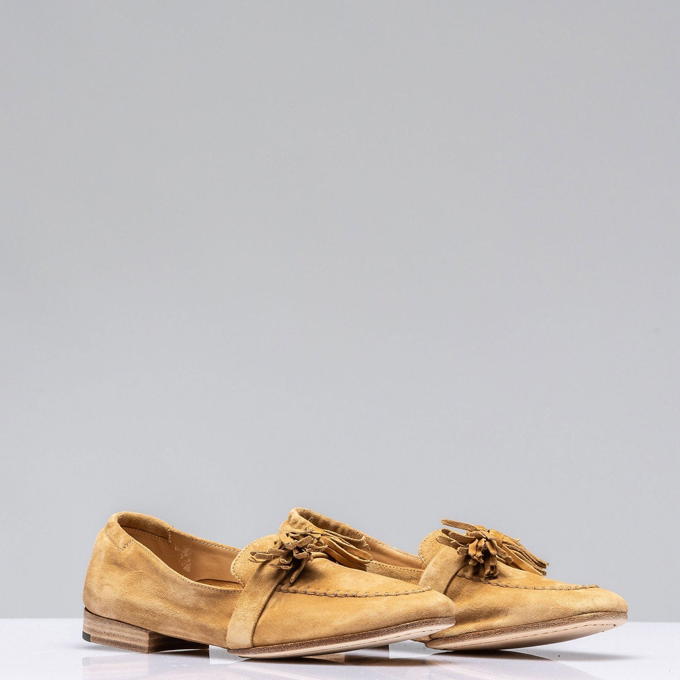 Tassel Flat In Tobacco - AXEL'S