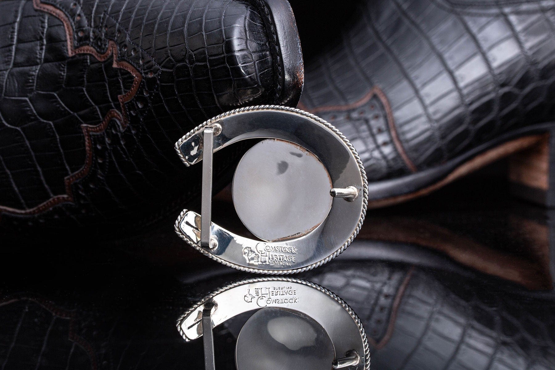 Horseshoe Seal Trophy Buckle - AXEL'S
