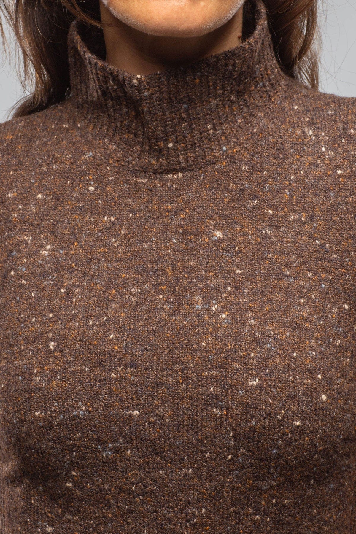 Amina Rubinacci Beata Sleeveless Mock Neck Top In Ebony Melange