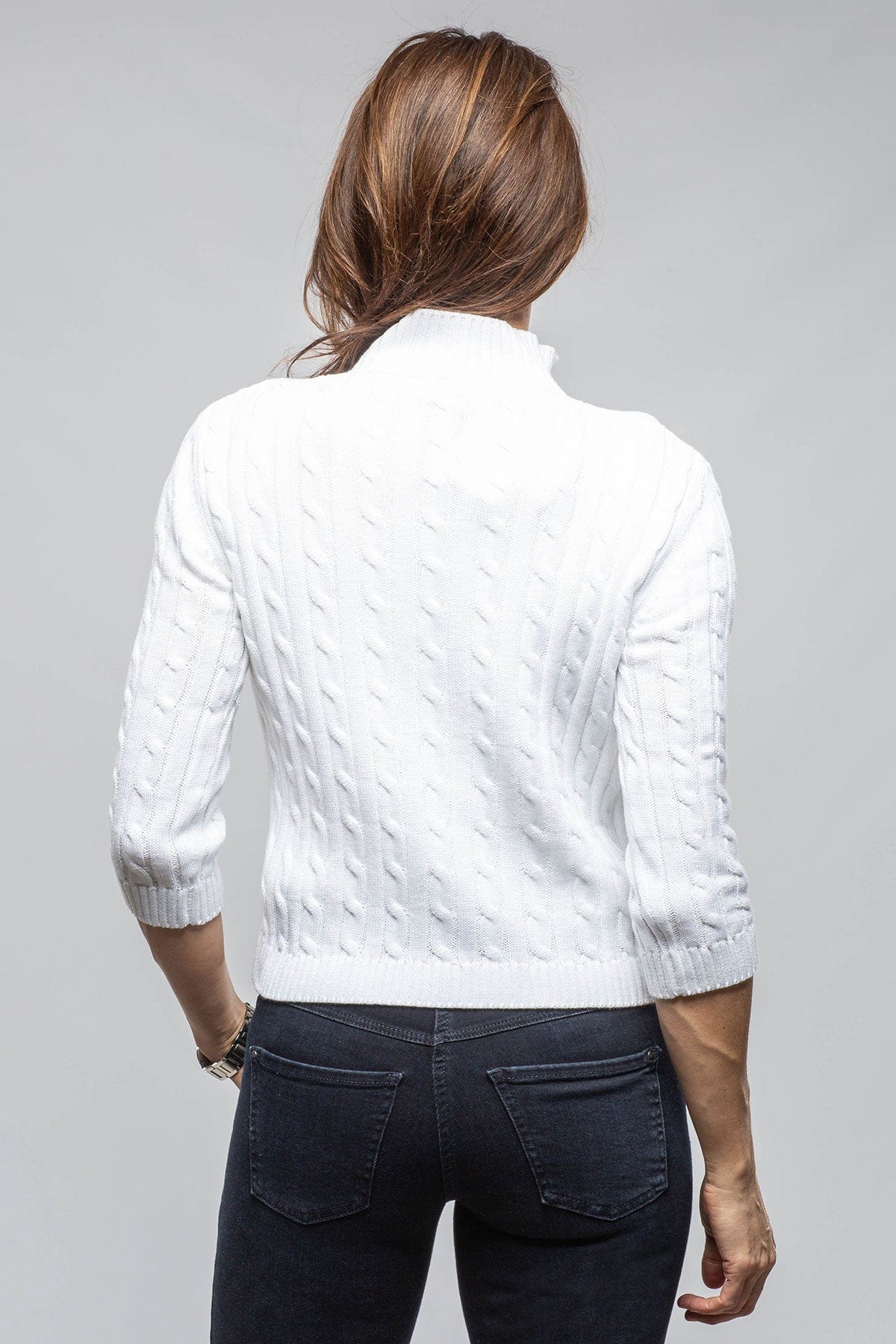 Naxos Short Sweater In White - AXEL'S